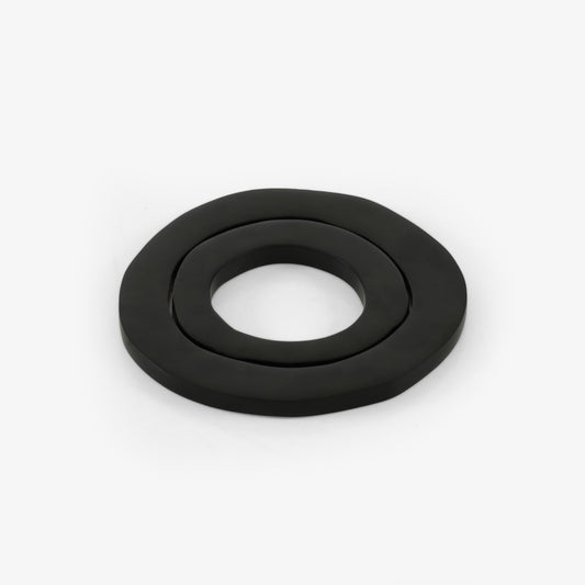 SILICATE - Aluminium trivet.