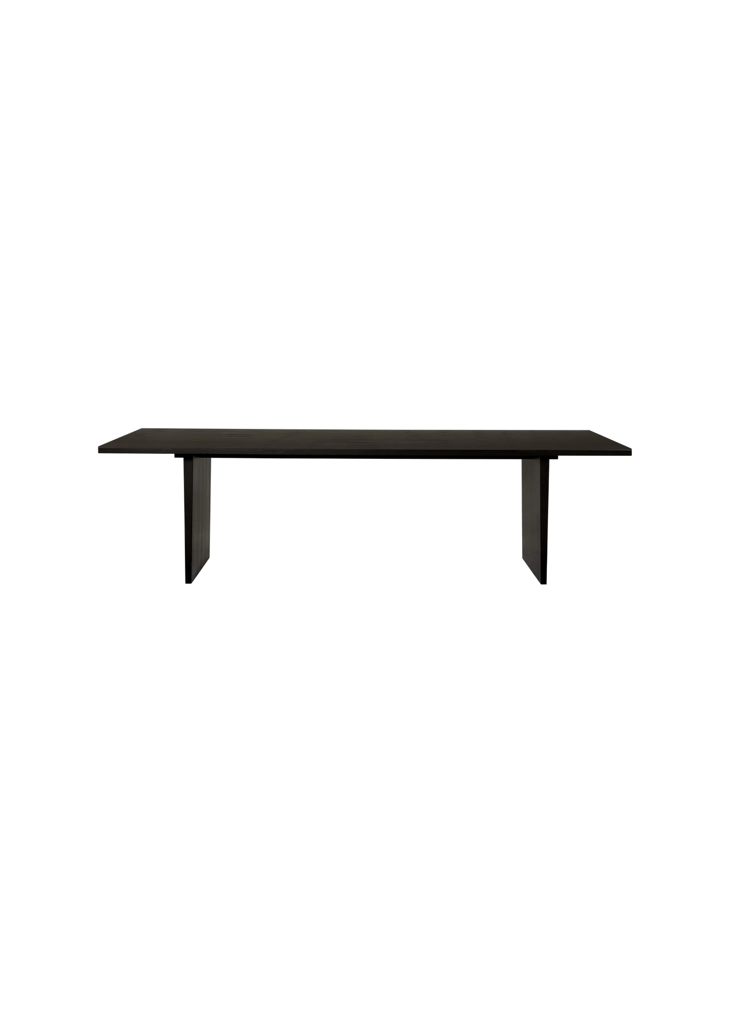 PRIVATE DINING TABLES.
