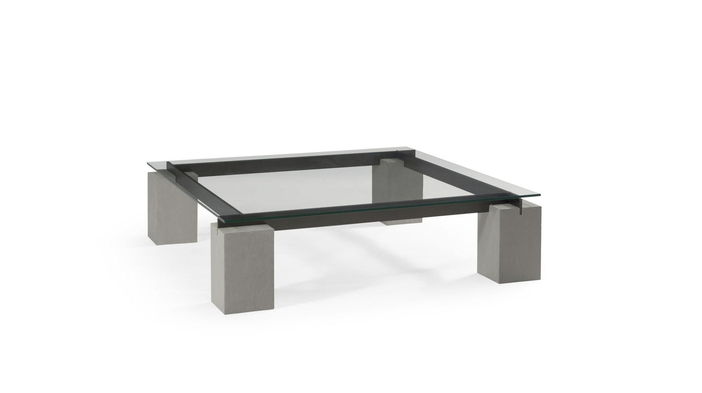 TÉNÉRÉ COCKTAIL TABLE by Roche Bobois