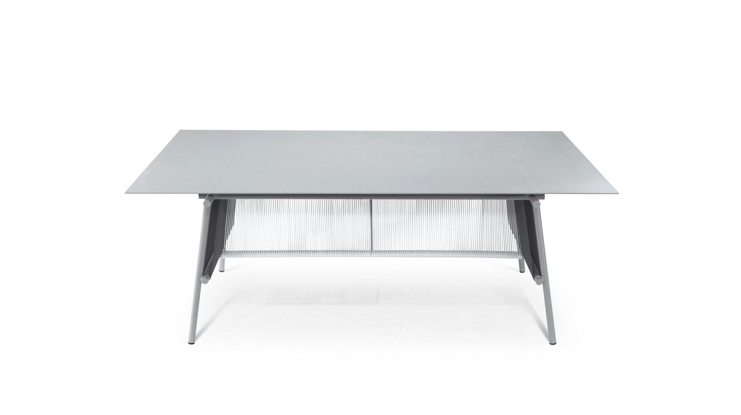 TRAVELER outdoor DINING TABLE by Roche Bobois