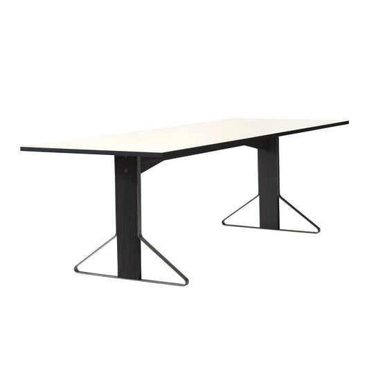 KAARI - Rectangular table.