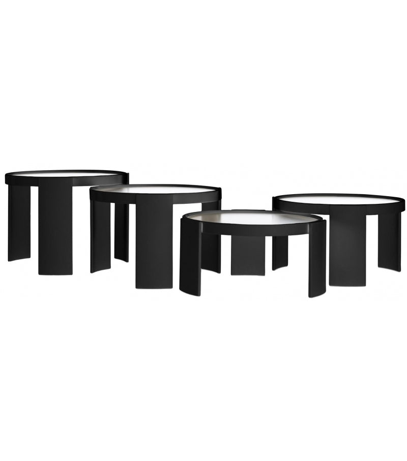 780/783 - Set of 4 coffee tables.