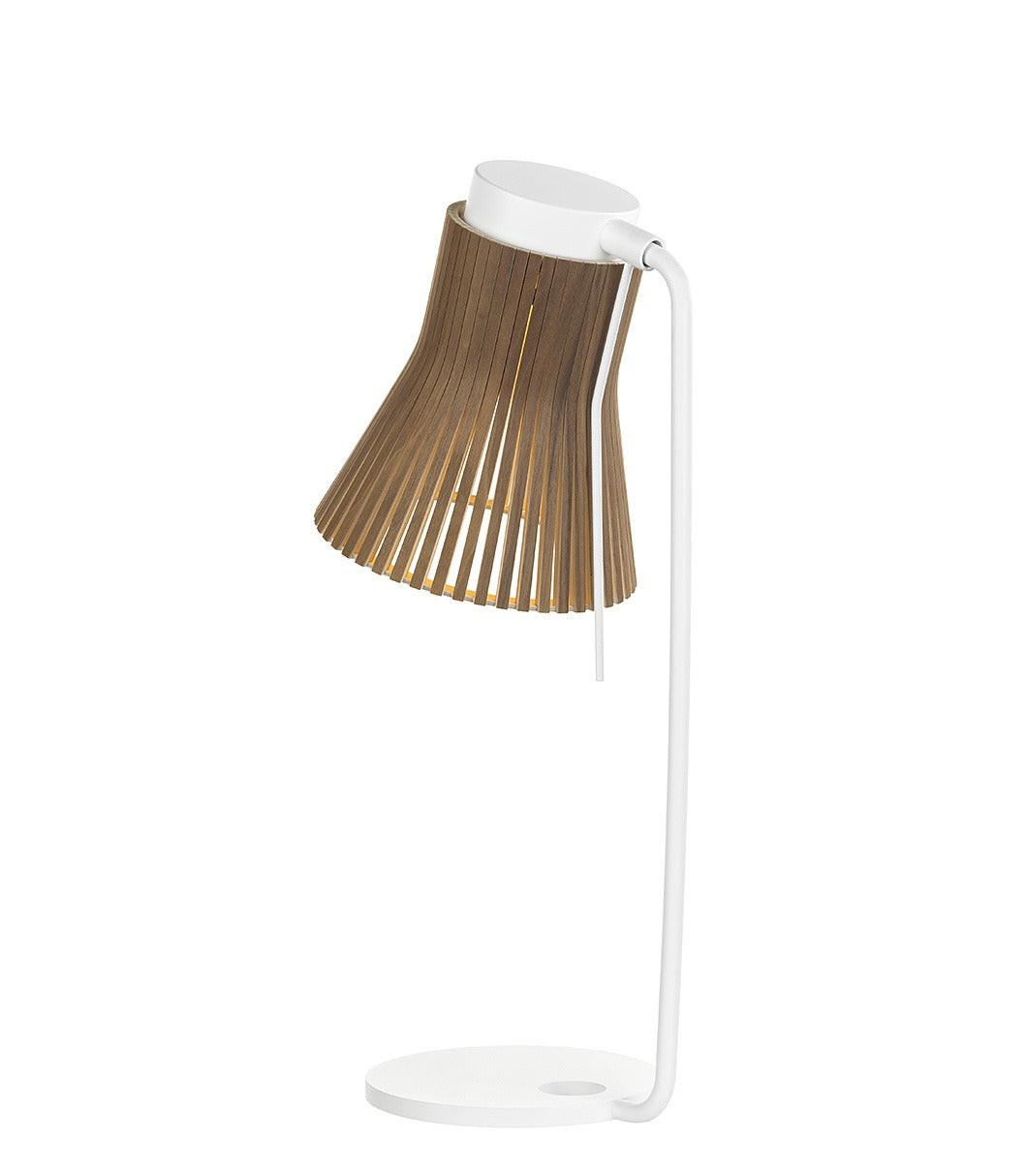 Petite 4620 table lamp (Request Info).