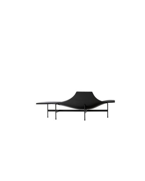 Terminal 1 Chaise Longue.