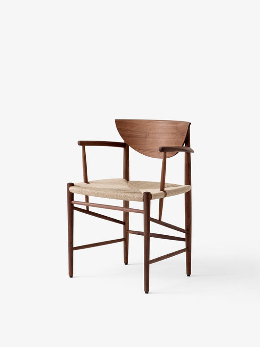 Drawn Chair w. armrest HM4.
