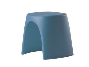 Amélie - Stackable polyethylene stool (Request Info).