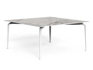 CRUISE ALU - Square porcelain stoneware garden table (Request Info).
