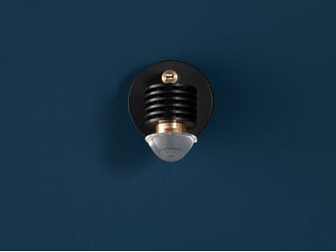 EC 301 - LED brass wall lamp (Request Info).