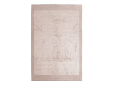 EDGE - Solid-color handmade silk rug (Request Info).