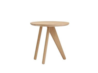 FIN - Round oak coffee table (Request Info).