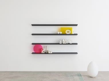 HANG - Extruded aluminium wall shelf (Request Info).
