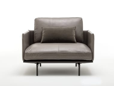 ROLF BENZ 535 LIV - Leather armchair with armrests (Request Info).