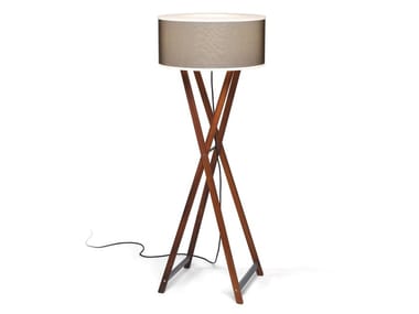 CALA - Outdoor floor lamp with PET shade (Request Info).