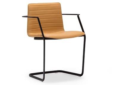FLEX CHAIR SO1360 - Cantilever leather chair with armrests (Request Info).