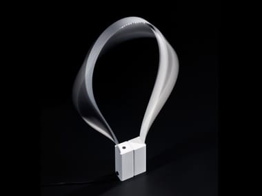 FLUIDA - LED desk lamp (Request Info).