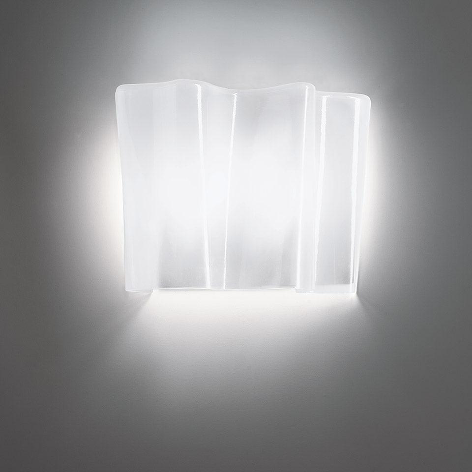 Logico Wall Lamp.