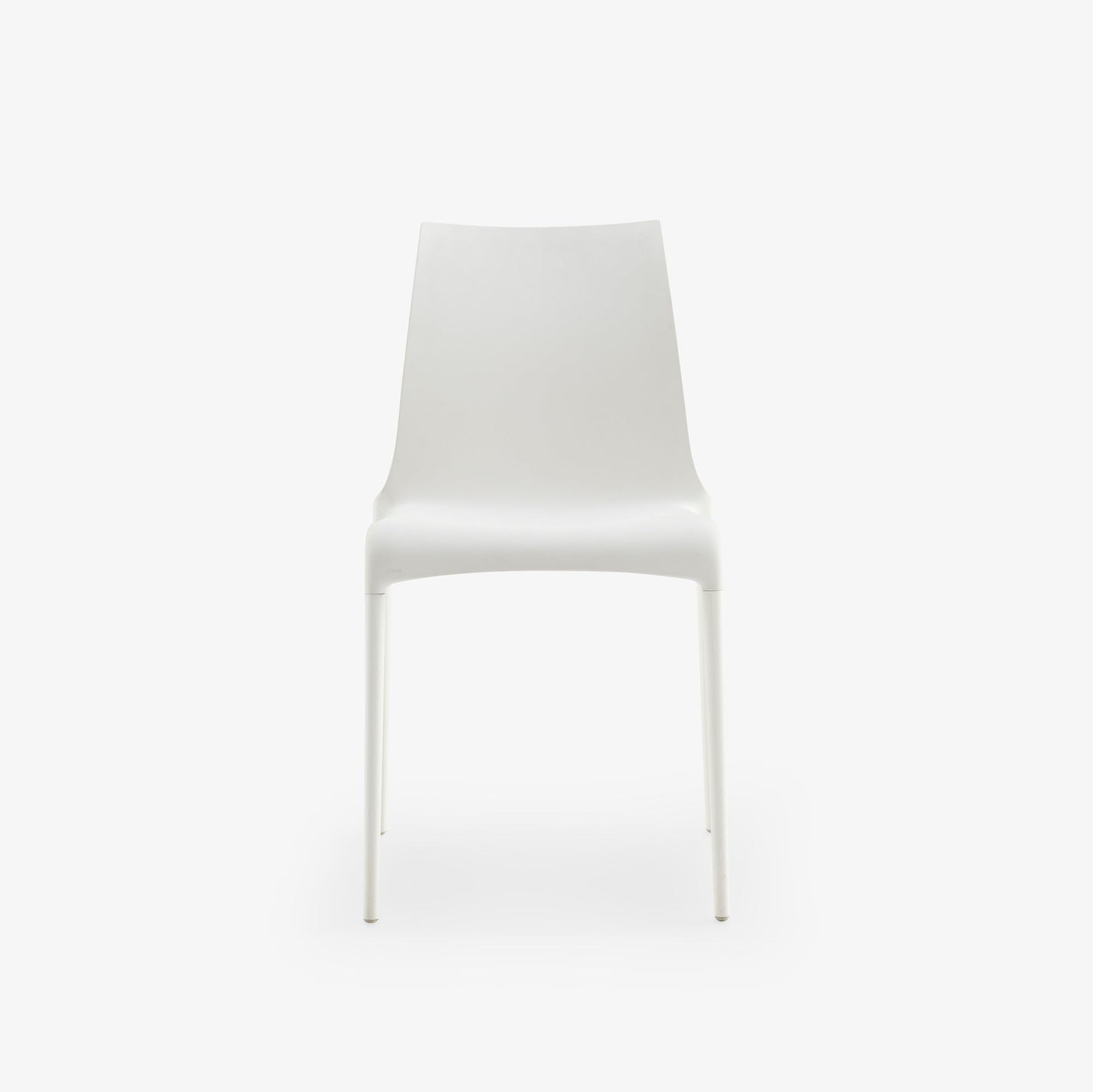 PETRA - Polyurethane chair.