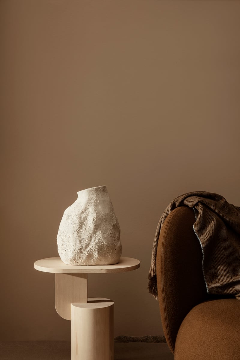 Insert side table, natural ash
