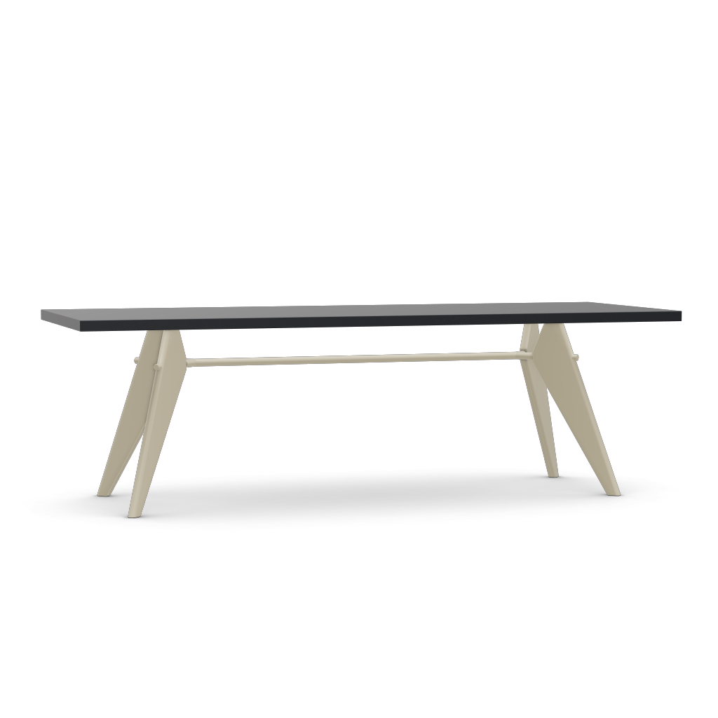 EM Table (H 740 x W 900 x L 2400).