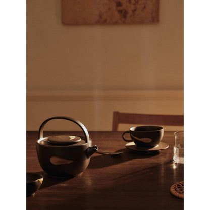 Ferm Living Koyo Teapot Dark Brown/Buff