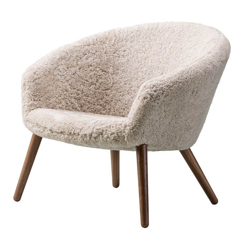 Ditzel lounge chair by Fredericia #Moonlight sheepskin - walnut #