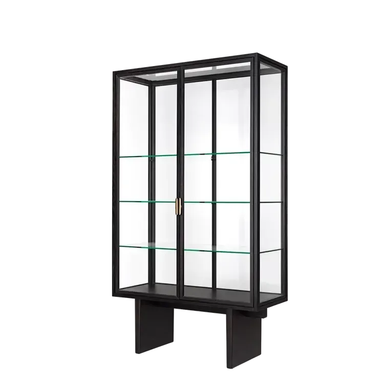 PRIVATE VITRINE.