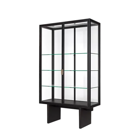 PRIVATE VITRINE.