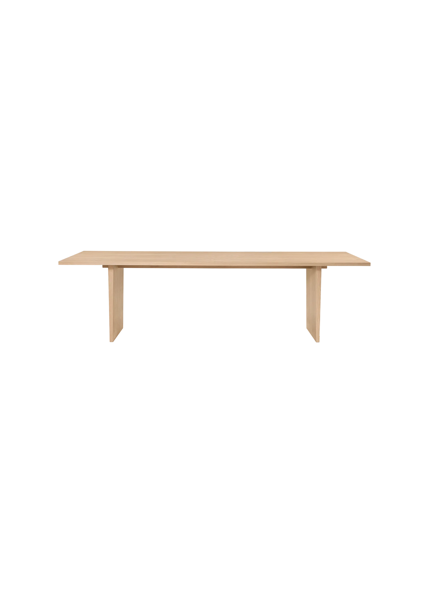 PRIVATE DINING TABLES.