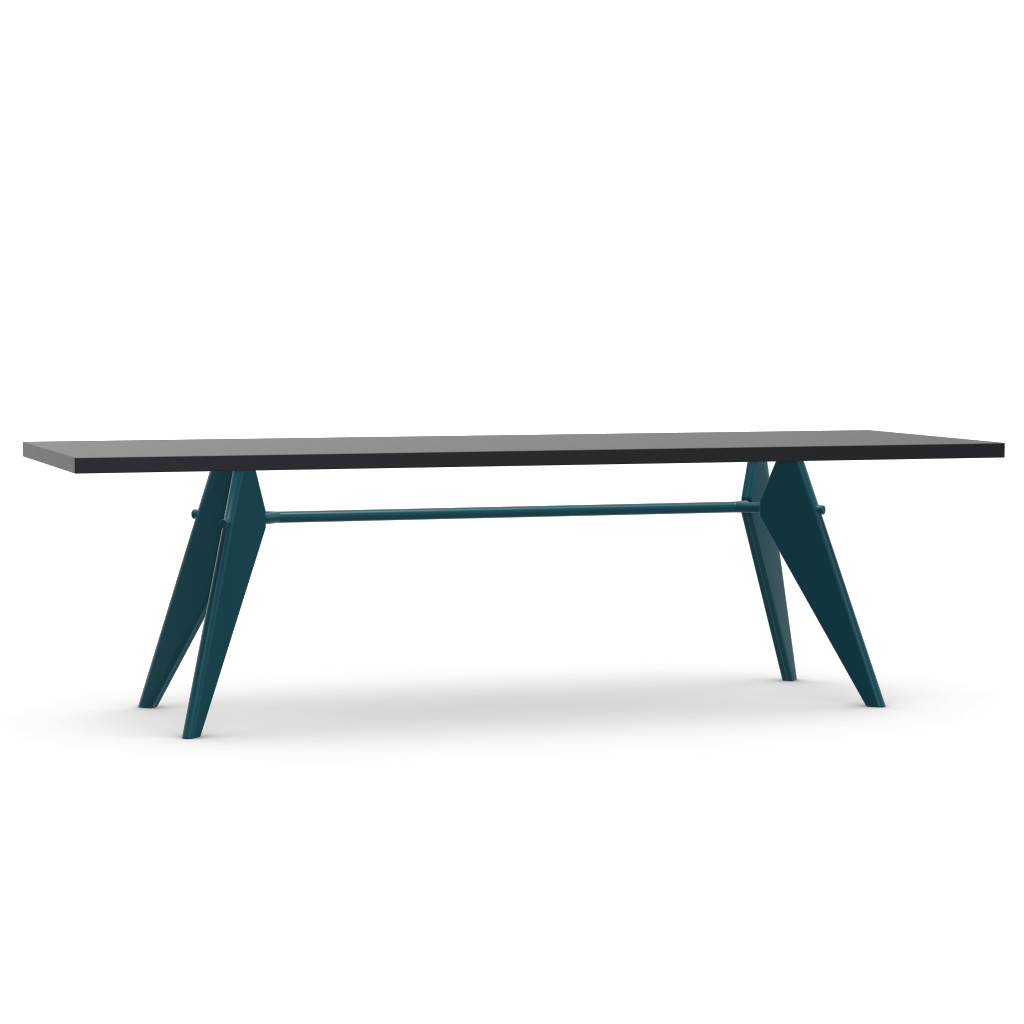 EM Table (H 740 x W 900 x L 2600).