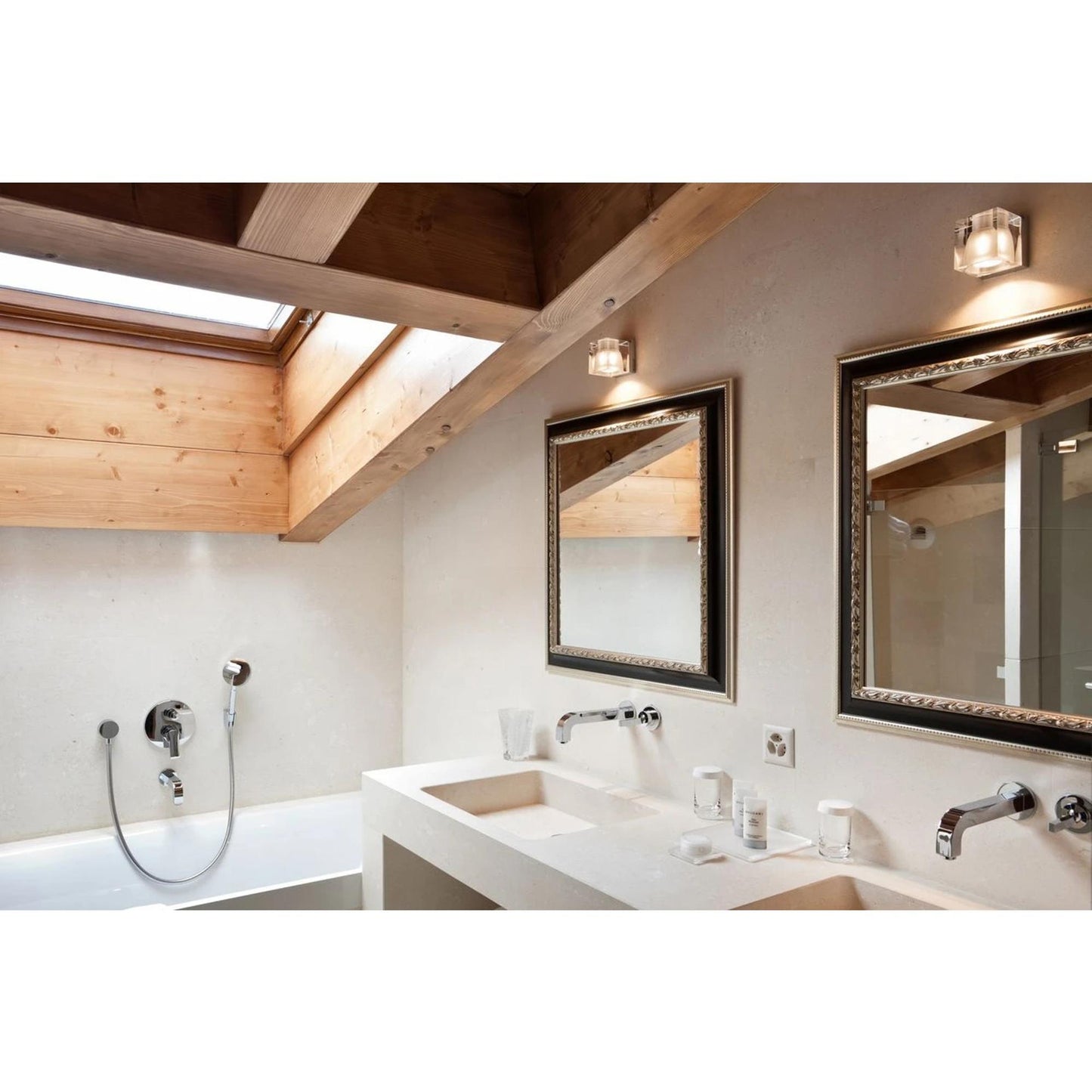Fabbian Ice Cube Classic Wall & Ceiling Light Clear