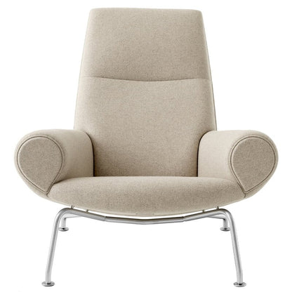 Wegner Queen lounge chair by Fredericia #brushed chrome - light beige #