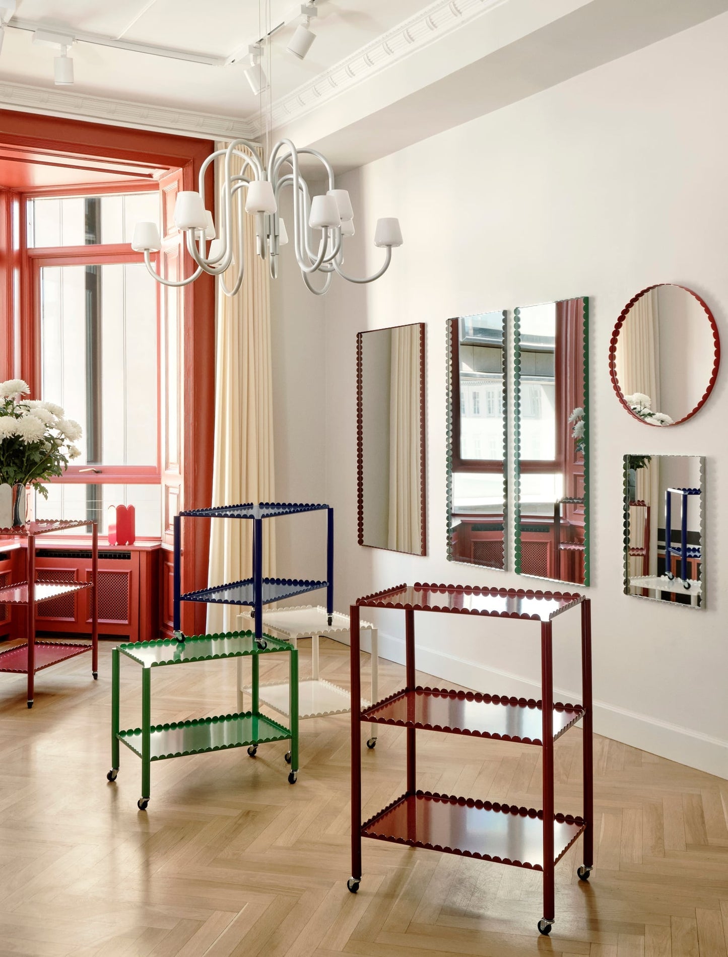 Arcs trolley, high, auburn red
