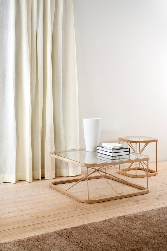 Twiggy table 88 x 88 cm, oak