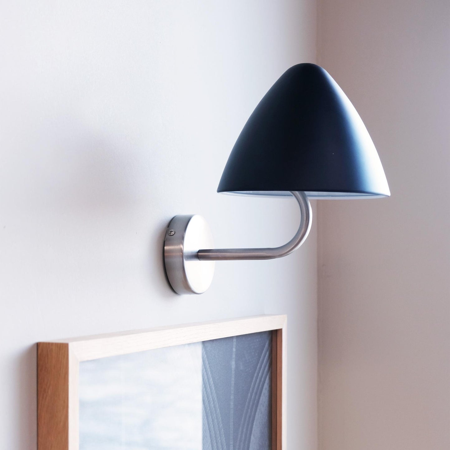 Dyberg Larsen Oulu Wall Lamp Black/ Brushed Steel