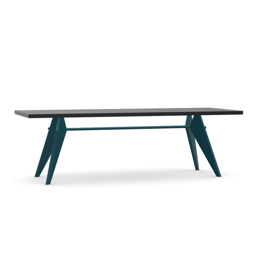 EM Table (H 740 x W 900 x L 2400).
