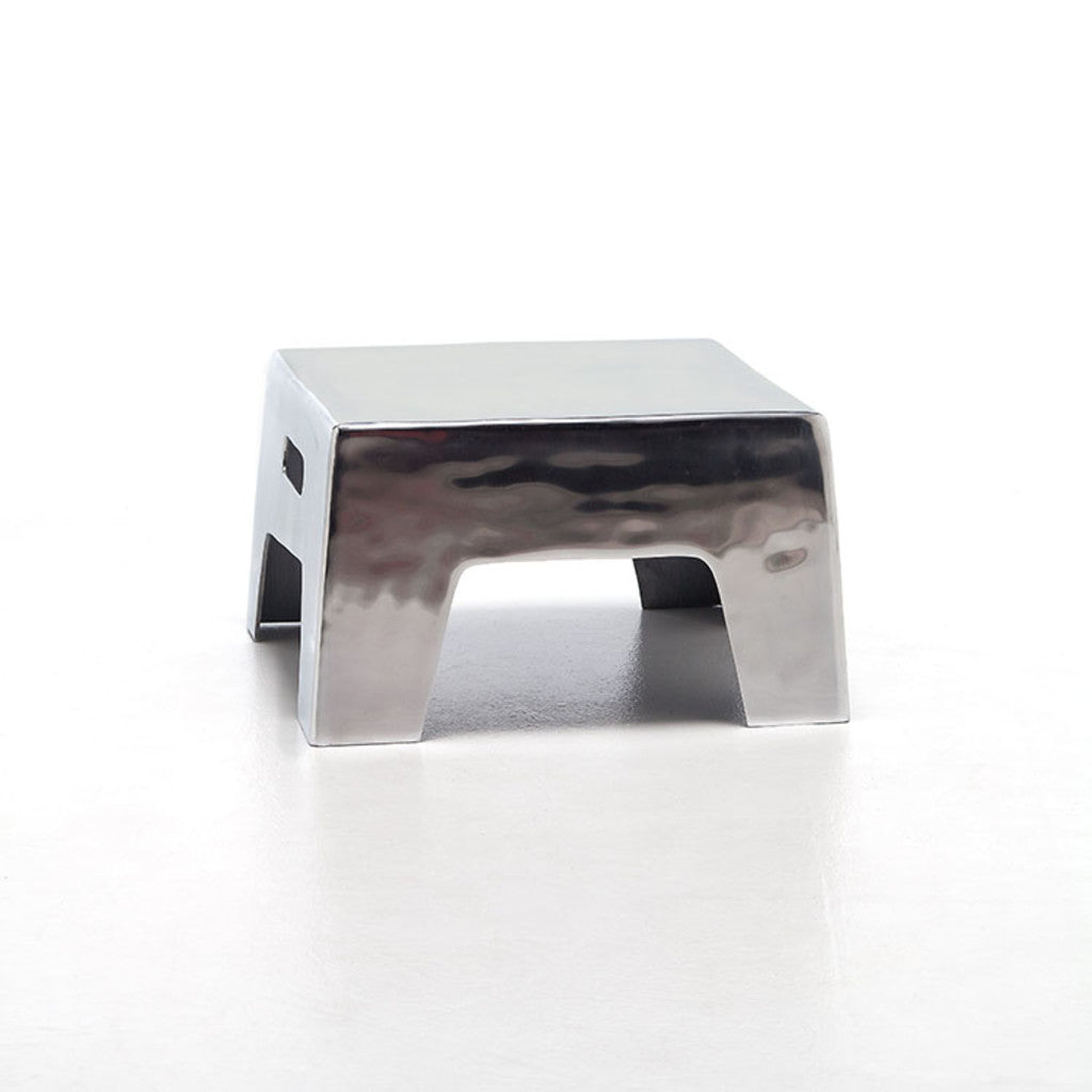 INOUT 45 IN - Aluminium stool / coffee table.