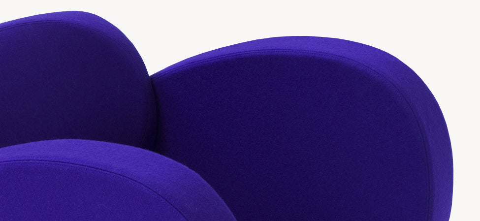 SIZE TEN - Polyester easy chair with armrests.