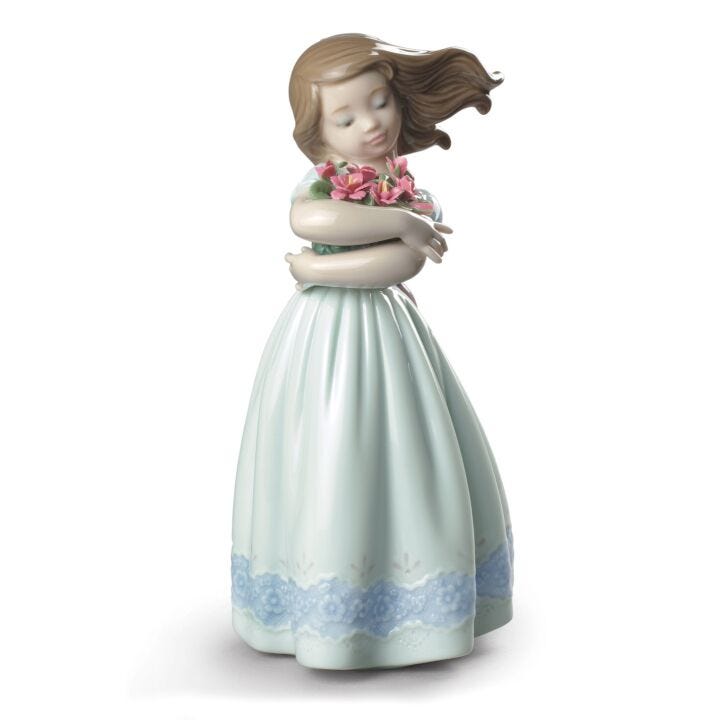 Tender innocence Girl Figurine-II by Lladró