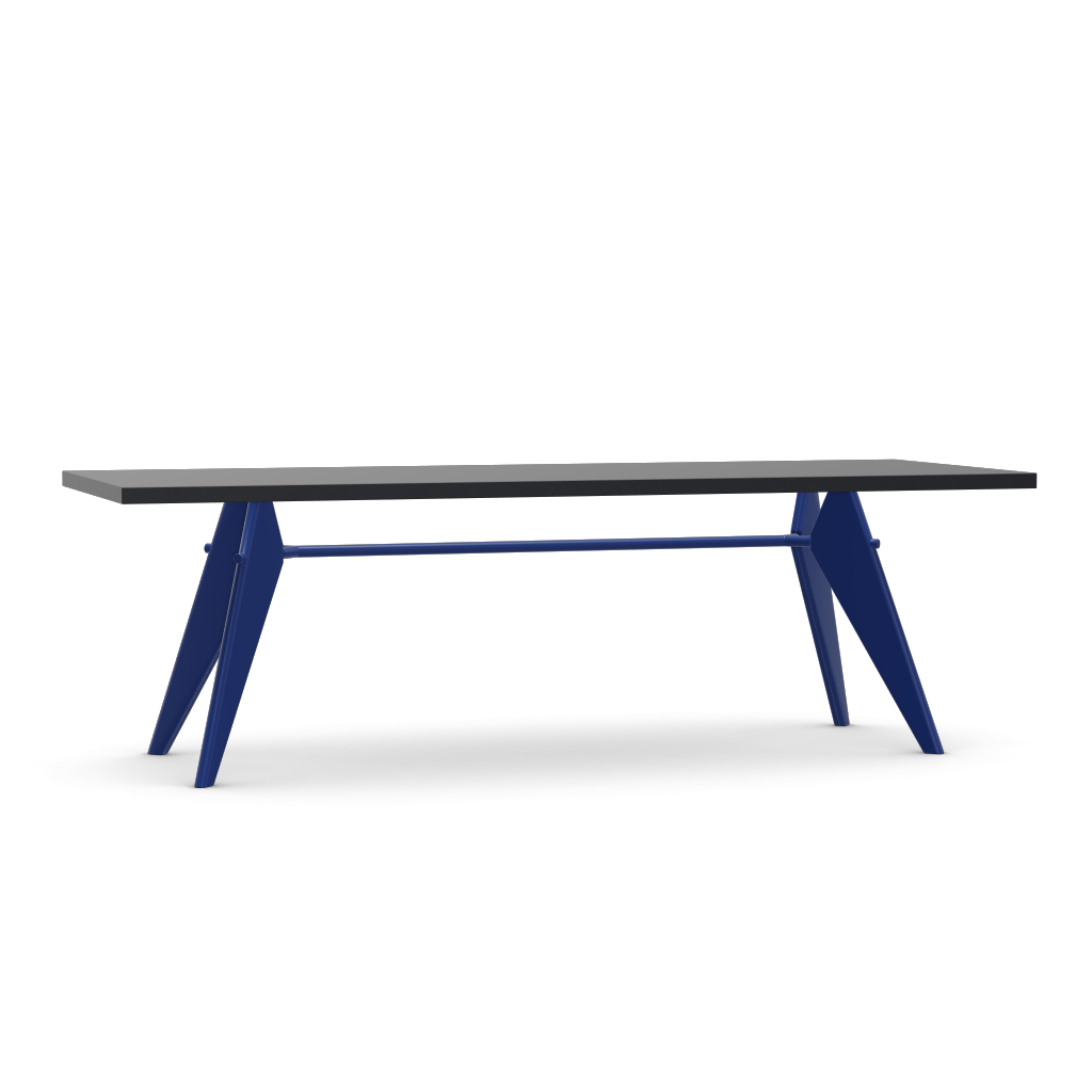 EM Table (H 740 x W 900 x L 2400).