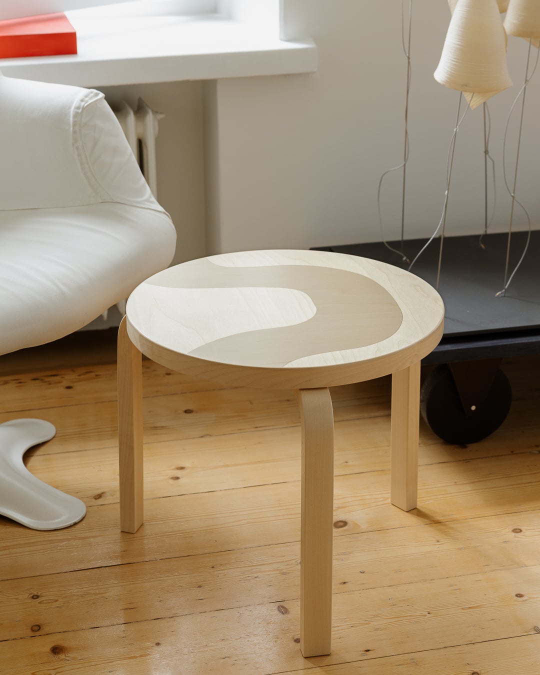 Aalto table 90D, Artek + Marimekko, Seireeni