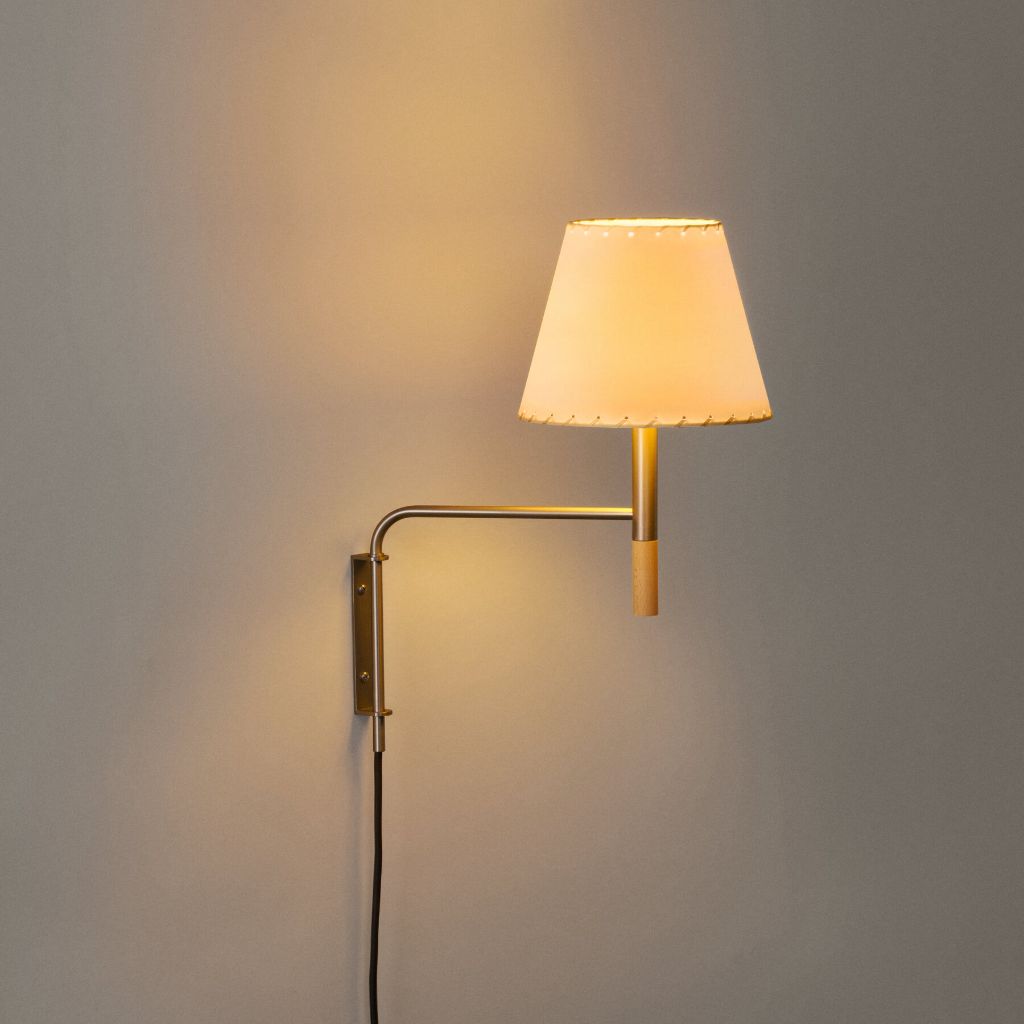 BC 1 - Adjustable wall lamp.