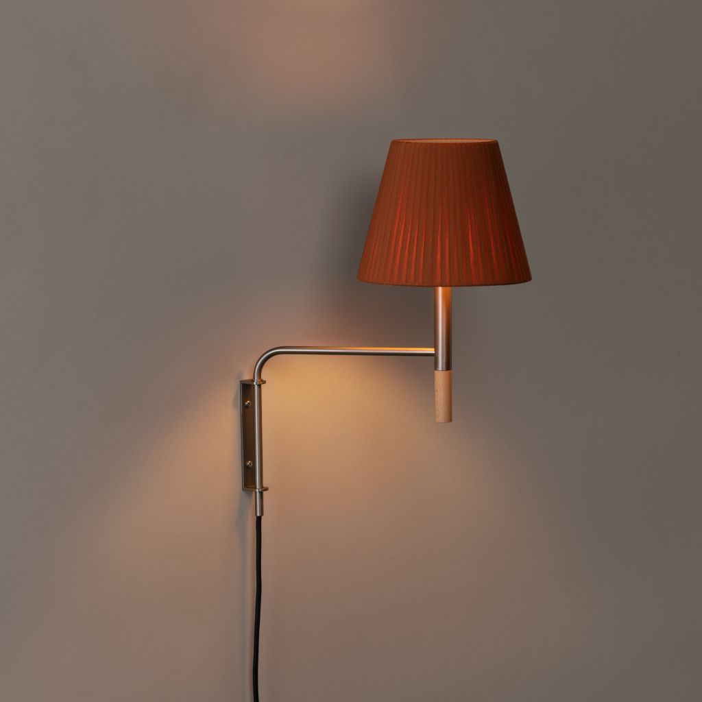 BC 1 - Adjustable wall lamp.