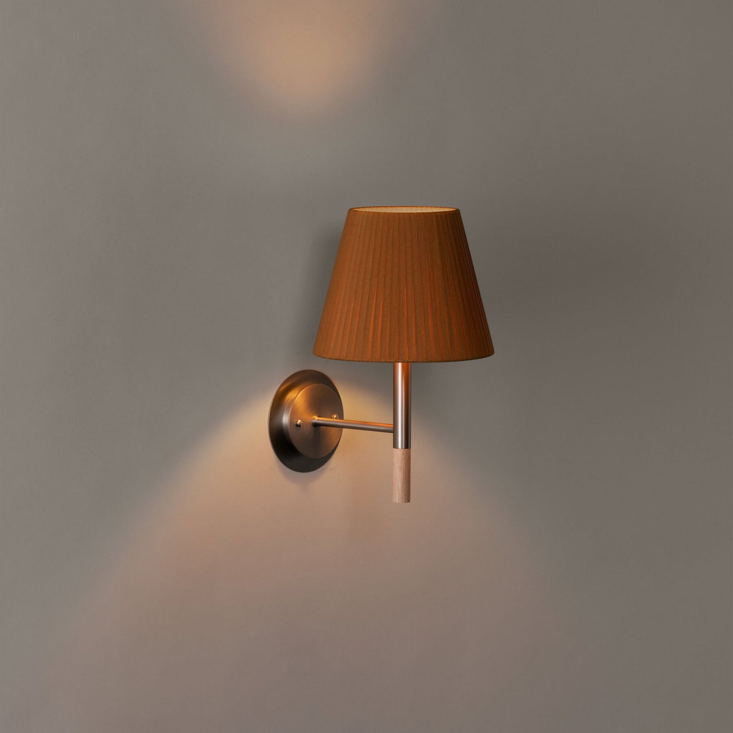 BC 2 - LED nickel wall lamp.