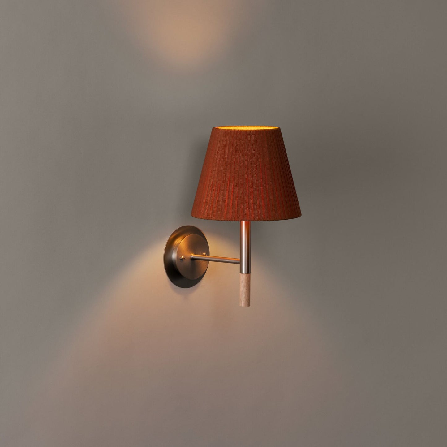 BC 2 - LED nickel wall lamp.