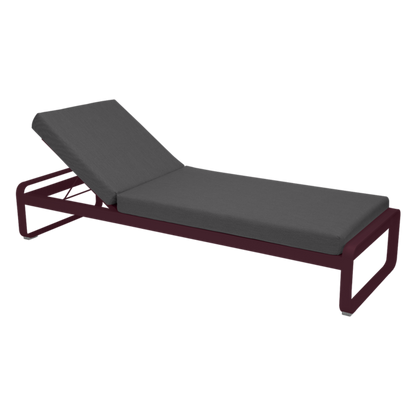 BELLEVIE PREMIUM SUNLOUNGER by Fermob