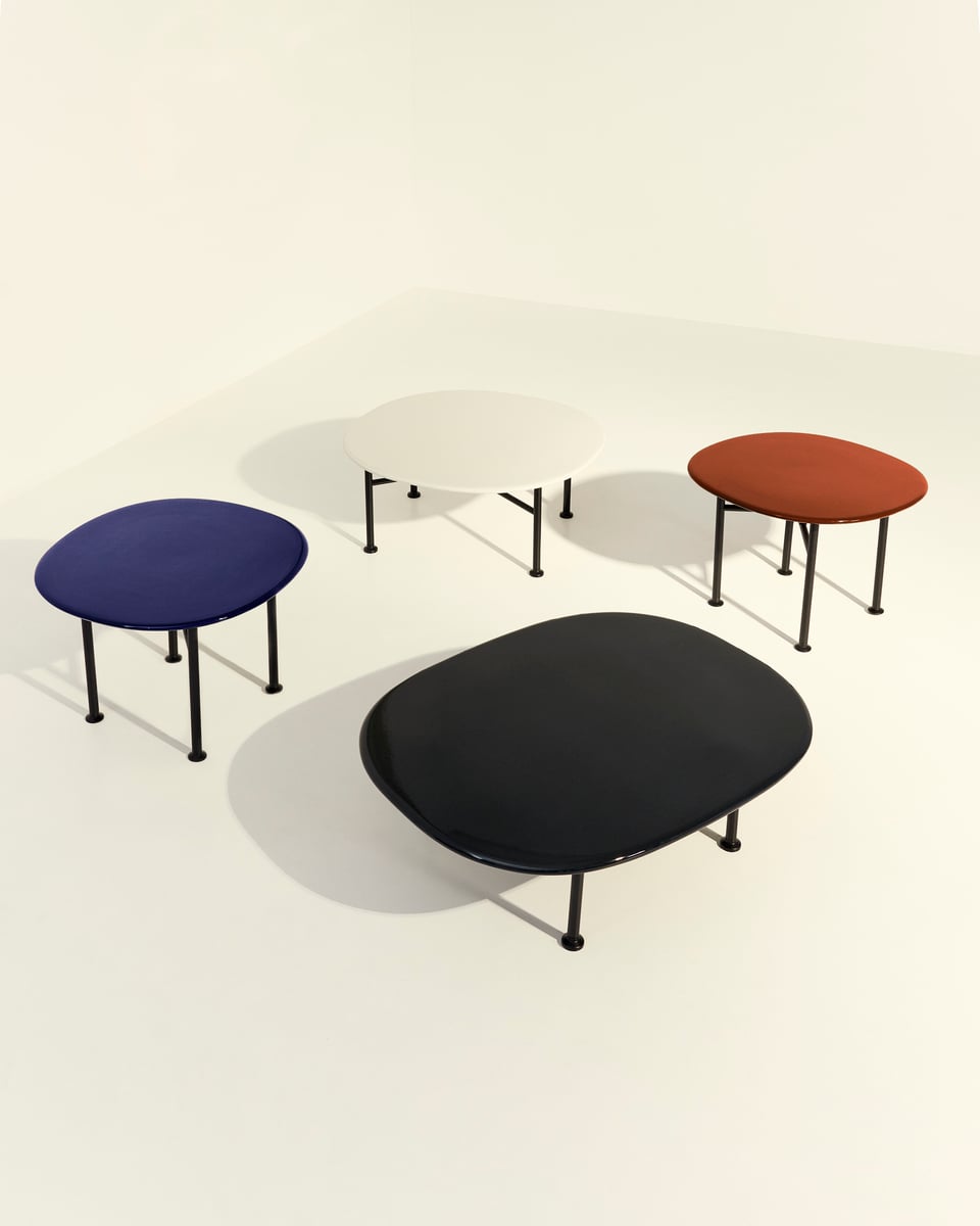 Carmel coffee table, 75 x 75 cm, black - clam white