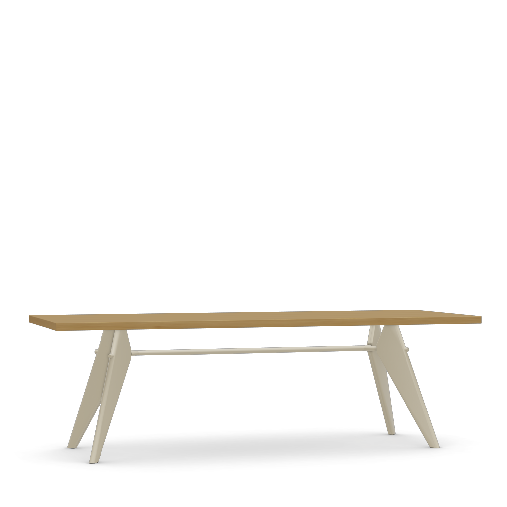 EM Table (H 740 x W 900 x L 2400).