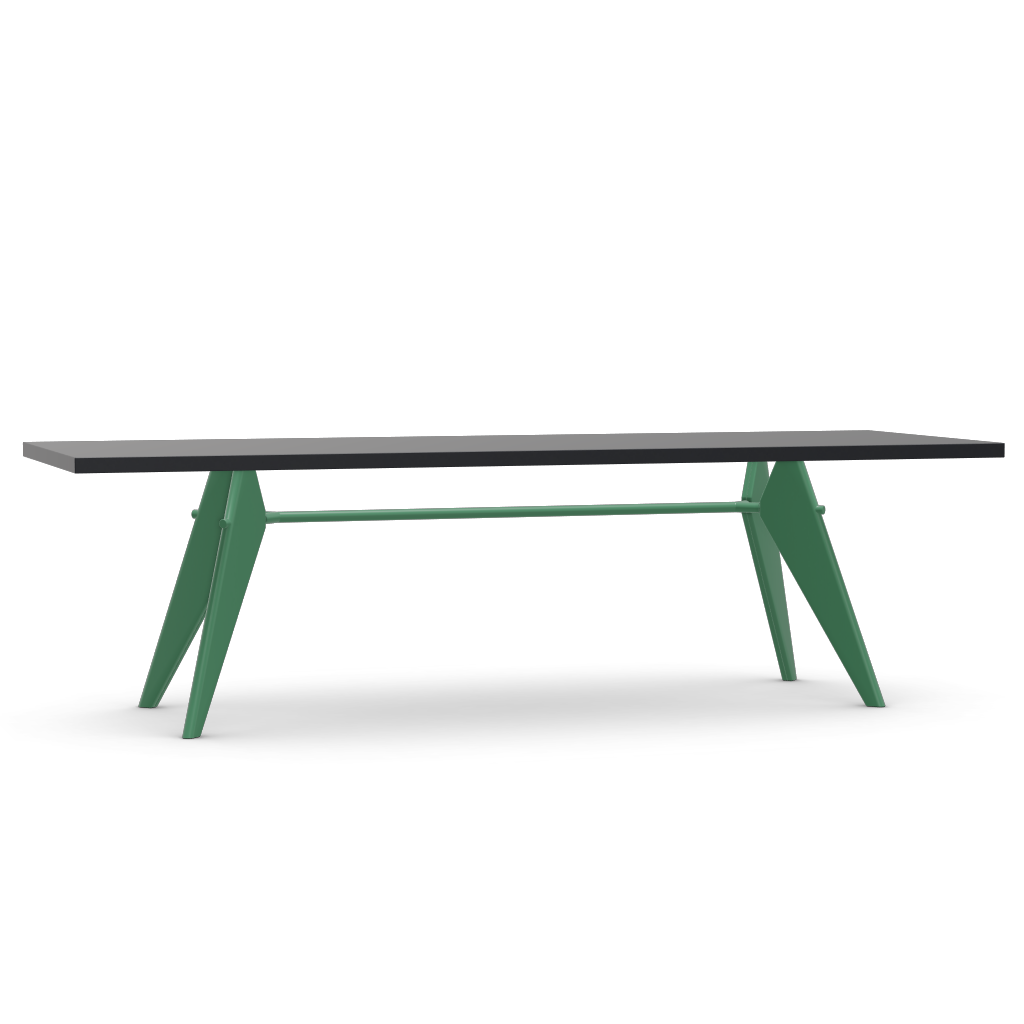 EM Table (H 740 x W 900 x L 2600).
