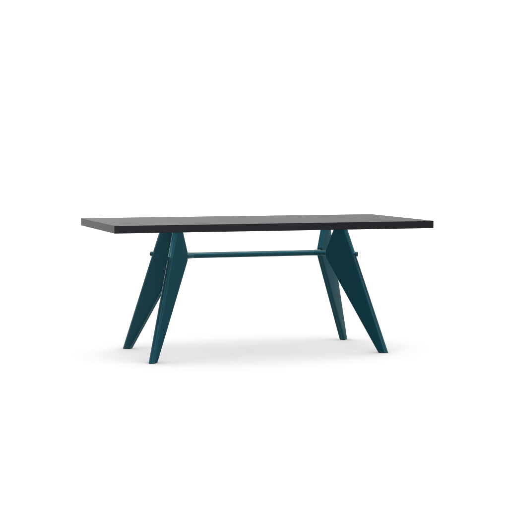 EM Table (H 740 x W 900 x L 1800).