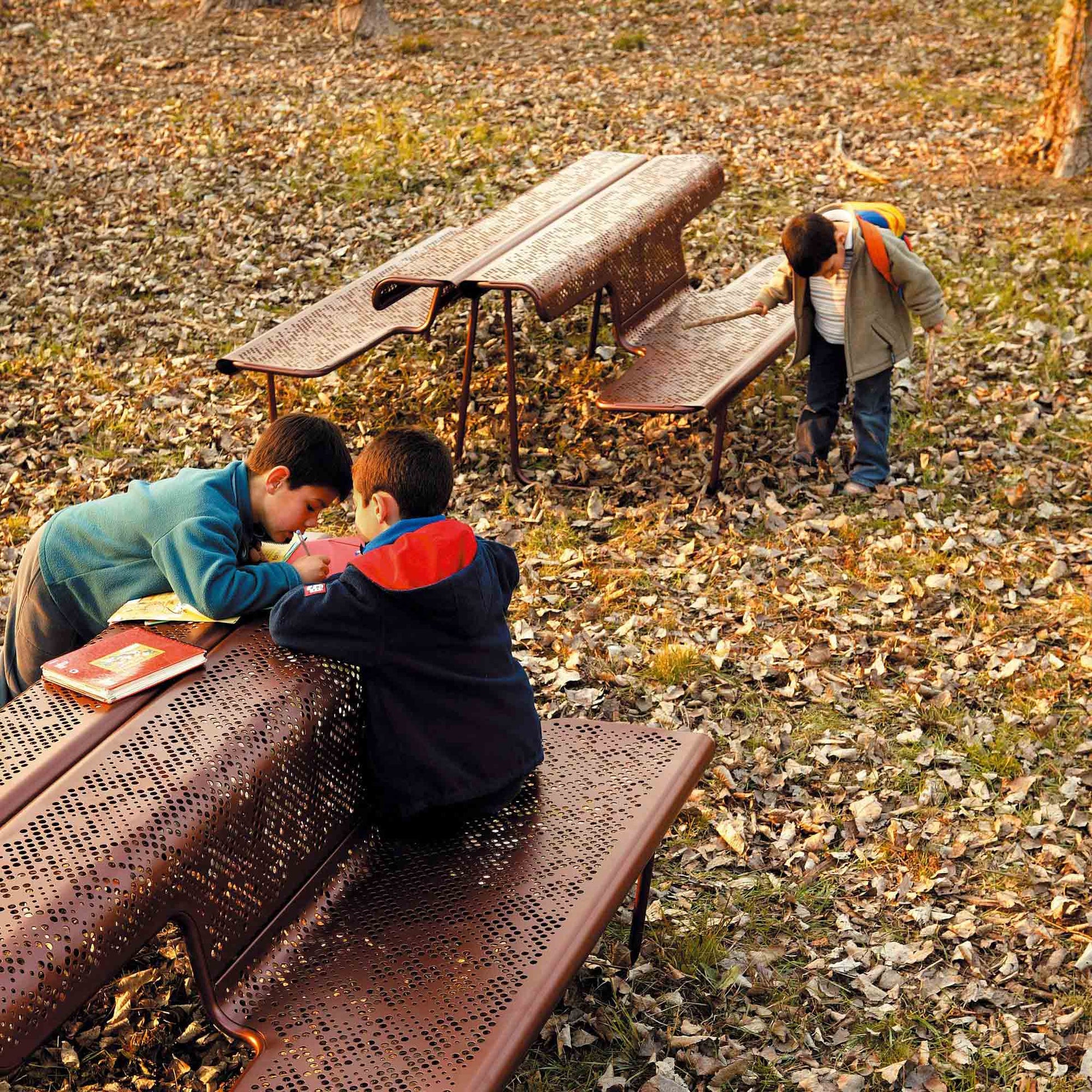 Steel Bench With Back El Poeta by Bd Barcelona Design #Corten